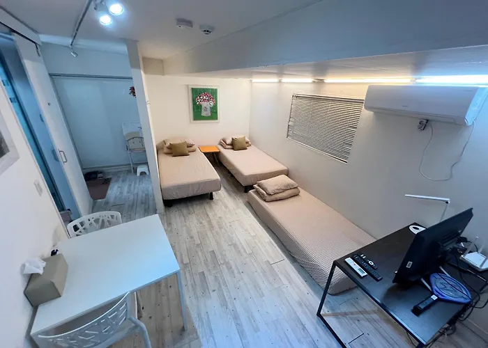 Bed & Breakfast Ernie Myeongdon'g Sation 1min, Anytime Check In Seoel